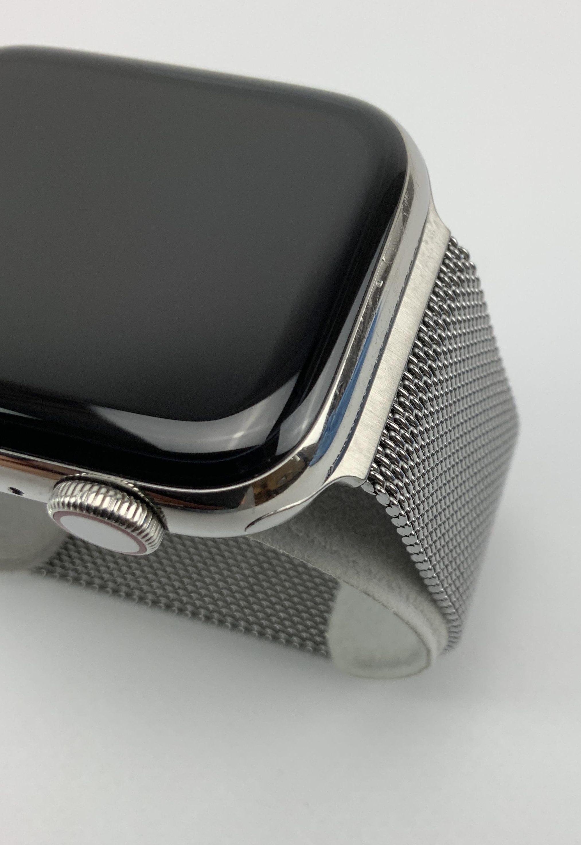 Apple Watch Series 5 44mm Silver Aluminum Case with Sport Band 3D модель -  Электроника на Hum3D