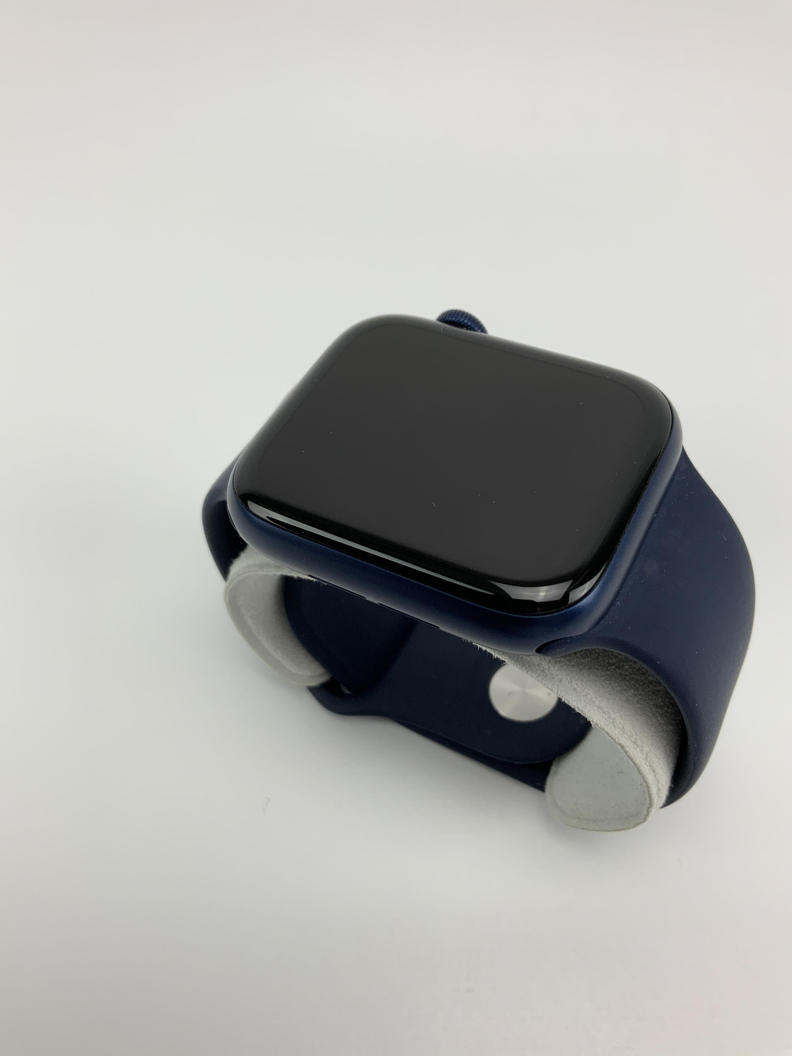 Watch Series 6 Aluminum Cellular (44mm), Blue, imagen 3